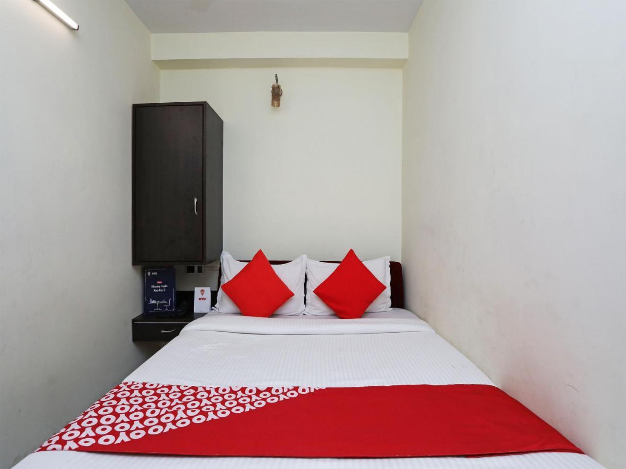 Oyo 13906 Vinita Inn Santragachi Eksteriør billede
