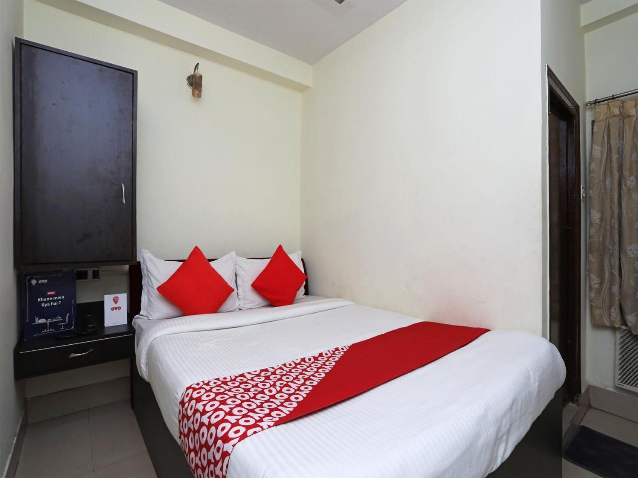 Oyo 13906 Vinita Inn Santragachi Eksteriør billede